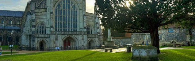 Inggris di Winchester bersama Language International