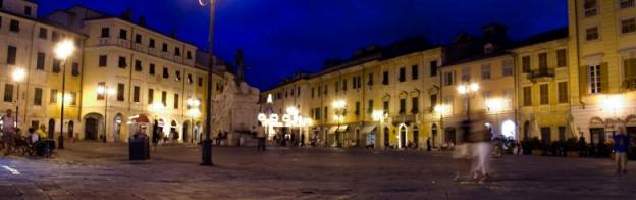 italiano em Sarzana com Language International