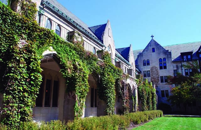 Semi-Intensive Program - ELS Language Centers at Dominican University:  Chicago (IL) | Language International