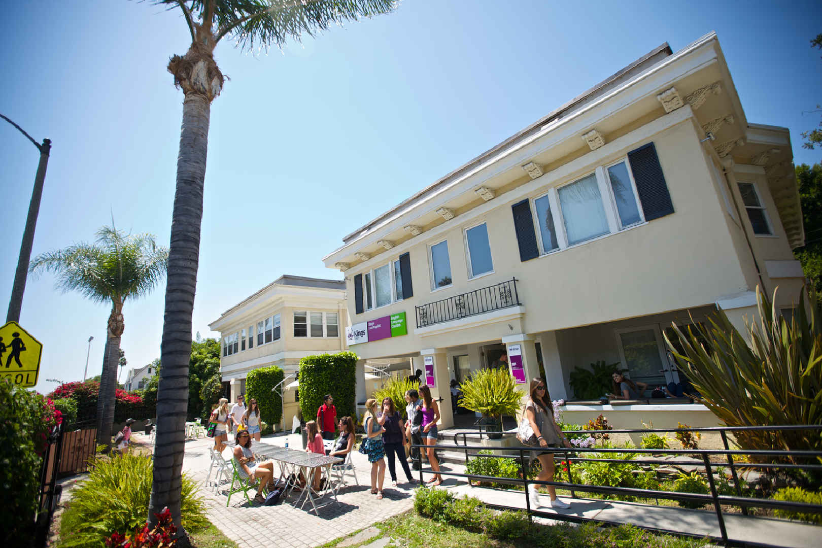 English School in Los Angeles - Kings