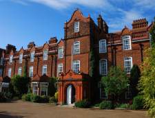 Ecoles d'anglais à Cambridge: Hughes Hall, Cambridge University