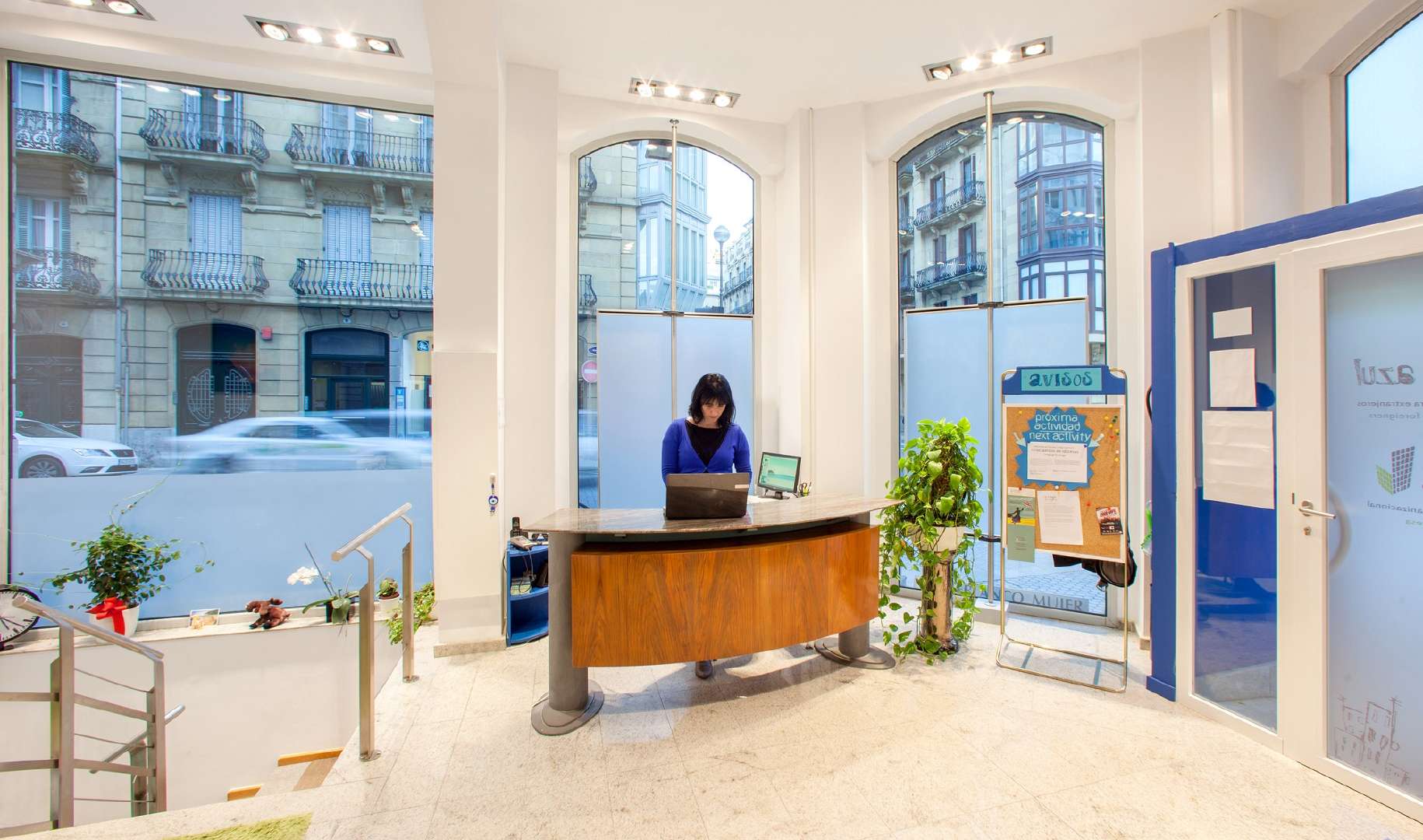 El Aula Azul (سان سباستيان, أسبانيا) Reviews Language International