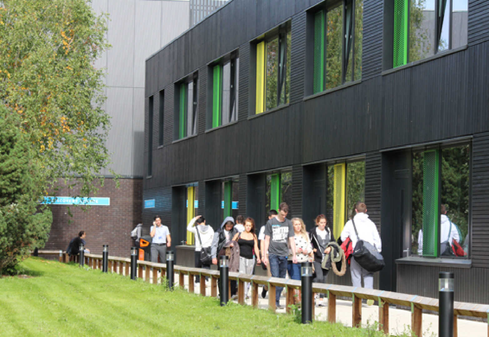 oaklands-college-esol-st-albans-uk-reviews-language-international