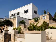 English schools in Mellieha: Link School of Languages Limited