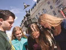 معاهد اللغة الإنجليزية في نيوكاسل أبون تاين : EC English Language Schools: Newcastle Upon Tyne (Junior)